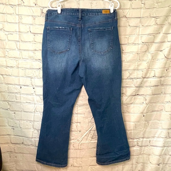 Sofia Vergara Mayra Crop/Flare Jeans Size 16 - Picture 2 of 5